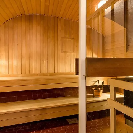 Hotel Lady Hamilton 4*