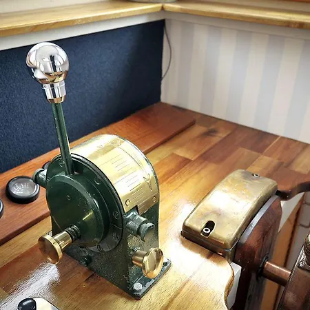Botel M/s Monika