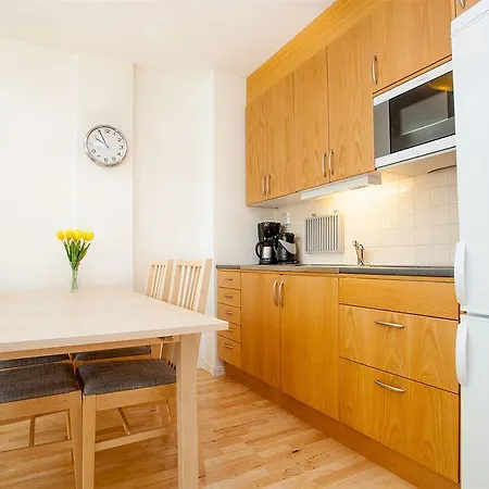 Apartdirect Hammarby Sjostad Ii Hotel 3*