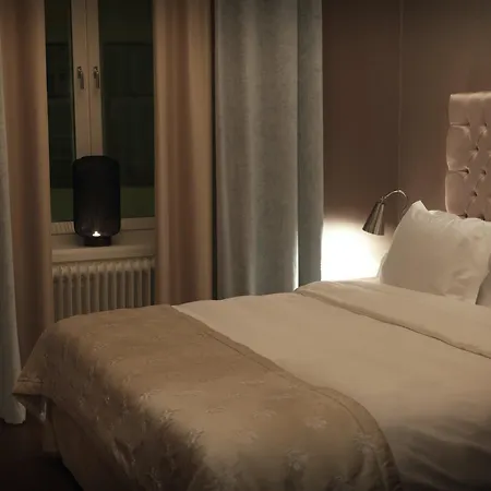 Lydmar Hotel