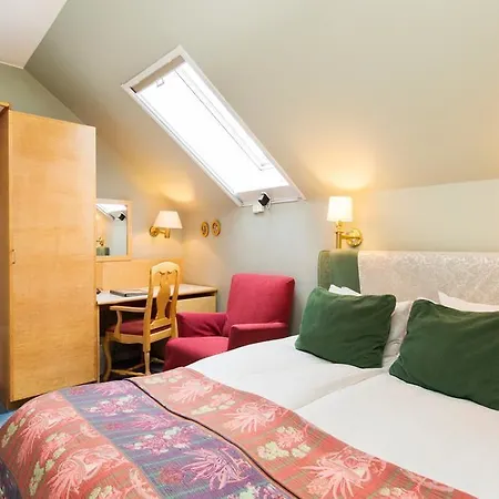 Hotel Lady Hamilton 4*