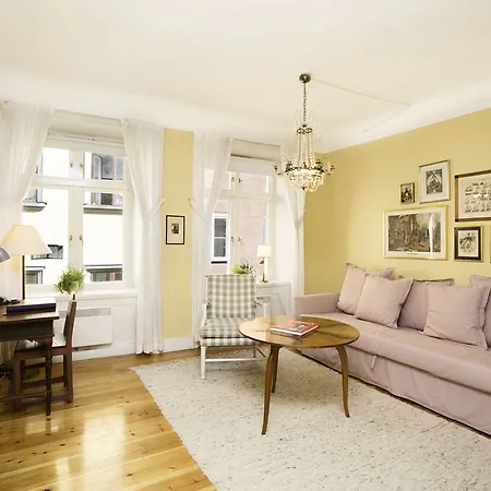Lady Hamilton Hotel 4*