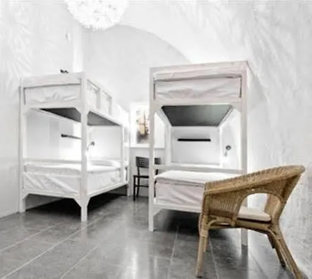 Hostel Ramilton Old Town *