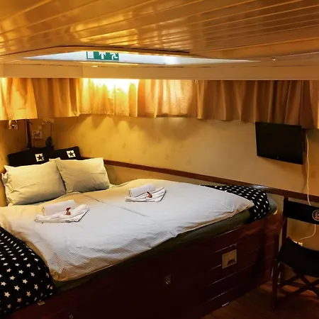 M/s Monika 3*
