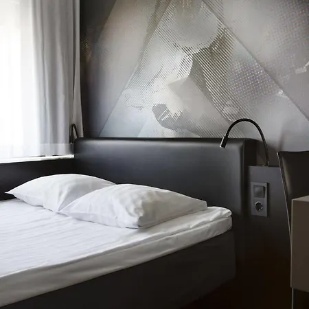 Comfort Xpress Hotel