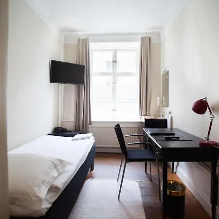 Anno 1647 Hotel