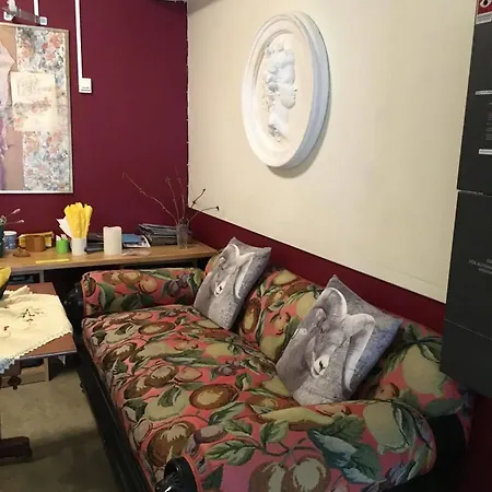 Gyllene Geten Hotel 2*