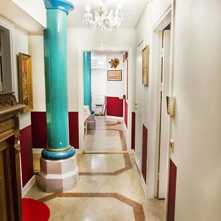 Hotel Gyllene Geten 2*