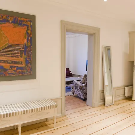 Perseus Apartment