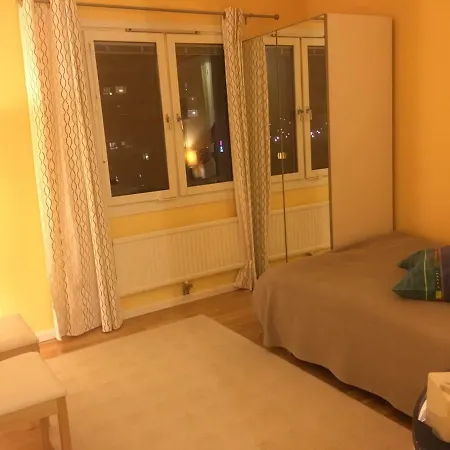 Studio Apartment,own Entrance, Keyless Check In. Stockholm