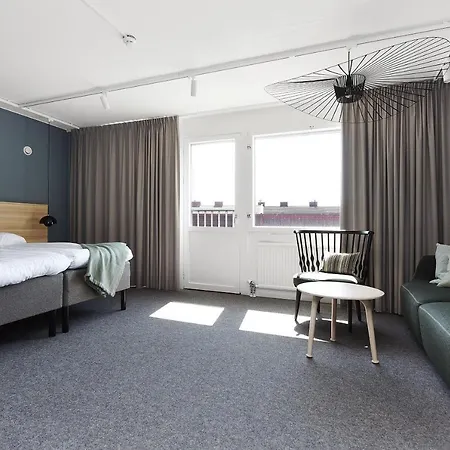 Ersta & Konferens Hotel 2*