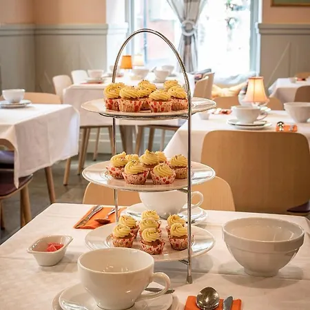 Lady Hamilton Hotel 4*