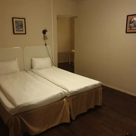Hotel Expo 3*